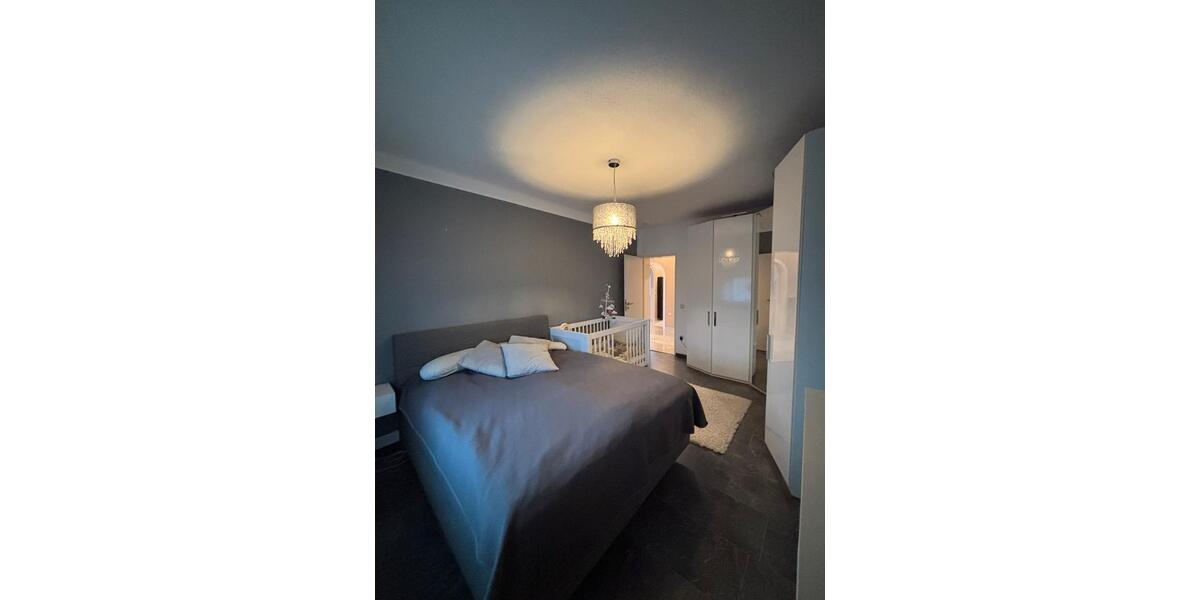 Dachgeschoßwohnung Essen Stadtbezirk VI - 3 Zimmer, 70 m&sup2;, 115.000&euro; | Angebot:27196436