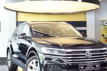 VW Touareg 124.383 km 29.690 &euro; Duisburg 47058