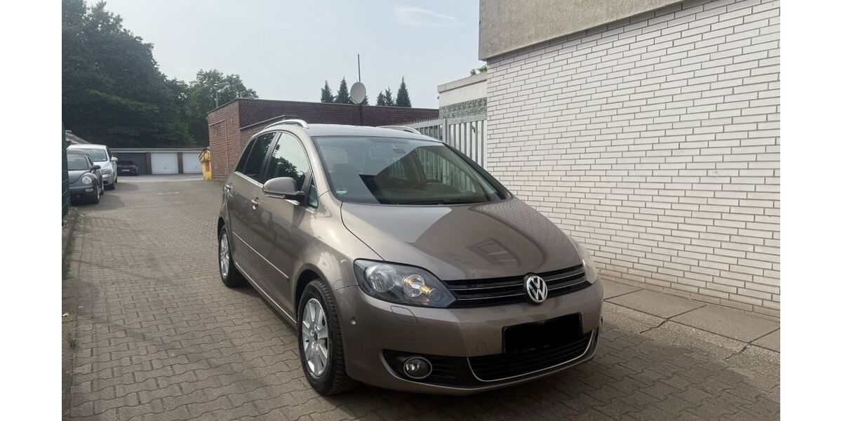 VW Golf 156.000 km 5.000 &euro; Essen 45143