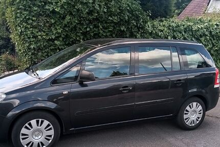 Opel Zafira 260.000 km 2.400 &euro; Hamminkeln 46499