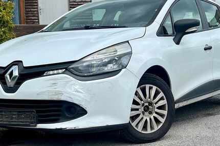 Renault Clio 246.609 km 2.500 &euro; Gelsenkirchen 45884