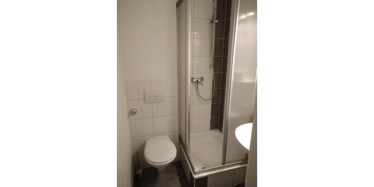 Dachgeschoßwohnung Essen Stadtbezirk II - 2 Zimmer, 40 m&sup2;, 550&euro; | Angebot:26033818