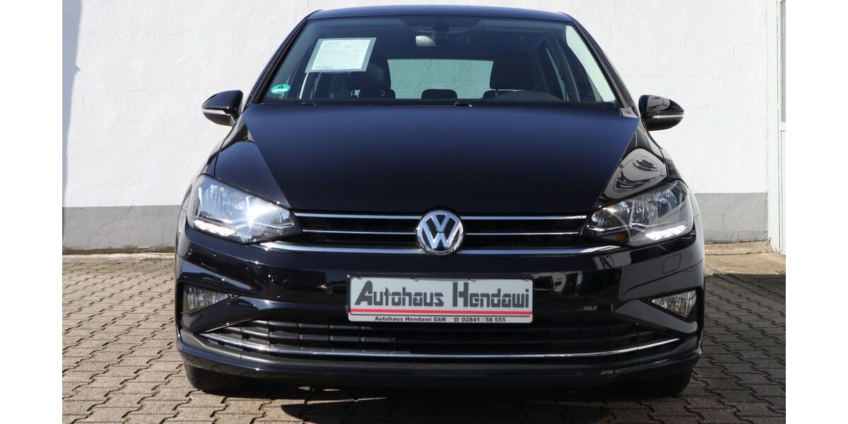 VW Golf Sportsvan 110.800 km 10.990 &euro; Moers 47443