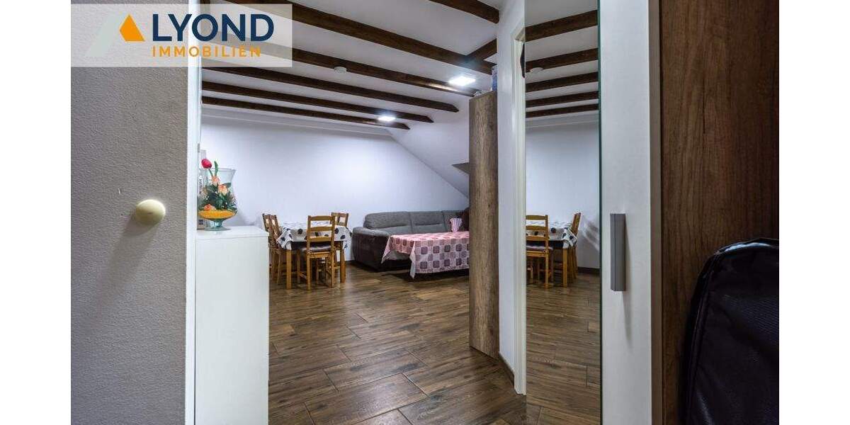 Etagenwohnung Moers Repelen - 4 Zimmer, 90 m&sup2;, 145.000&euro; | Angebot:25676842