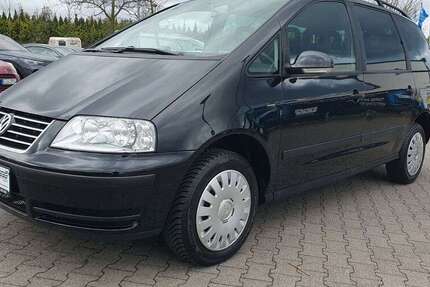 VW Sharan 93.062 km 8.999 &euro; Essen 45326