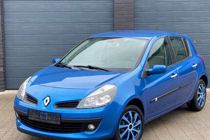 Renault Clio 192.000 km 2.390 &euro; Raesfeld 46348
