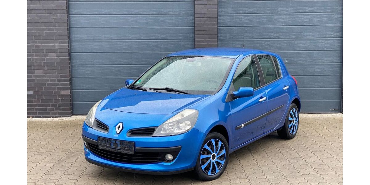 Renault Clio 192.000 km 2.490 &euro; Raesfeld 46348