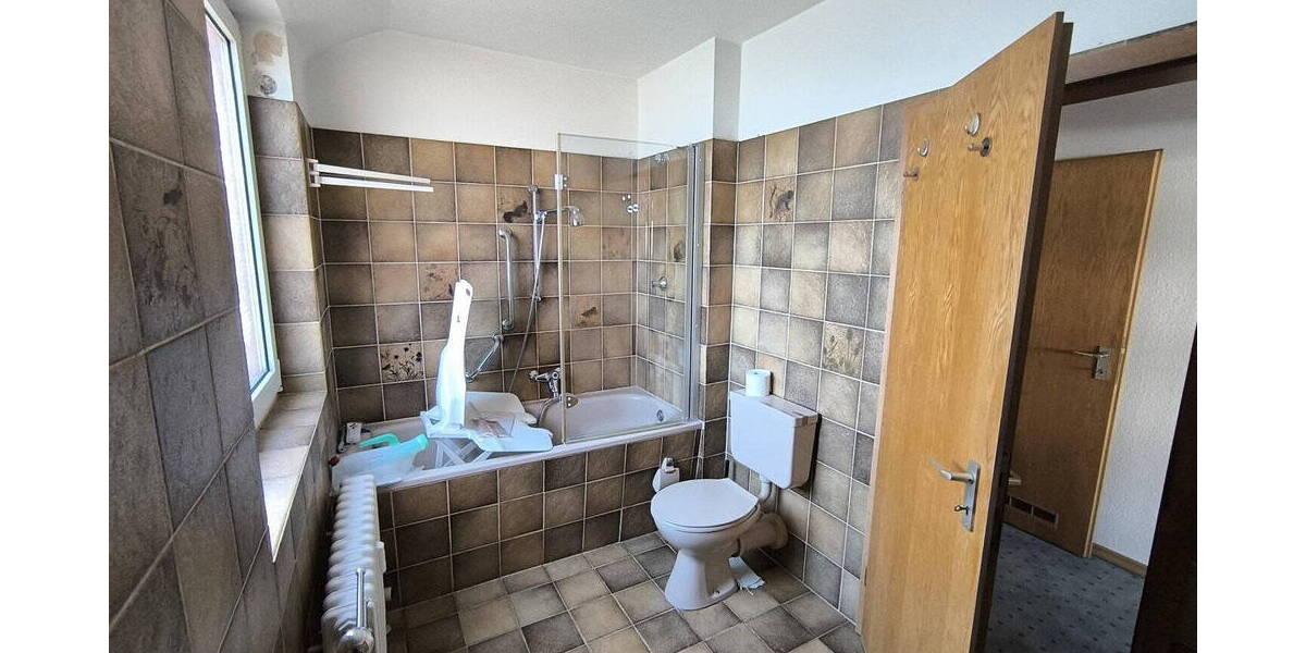 Terrassenwohnung Dinslaken Innenstadt - 4 Zimmer, 147 m&sup2;, 249.000&euro; | Angebot:26418076
