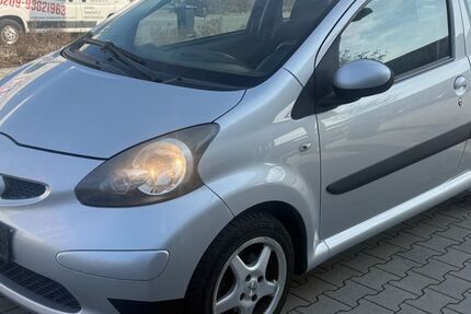 Toyota Aygo (X) 156.684 km 900 &euro; Gelsenkrichen 45884