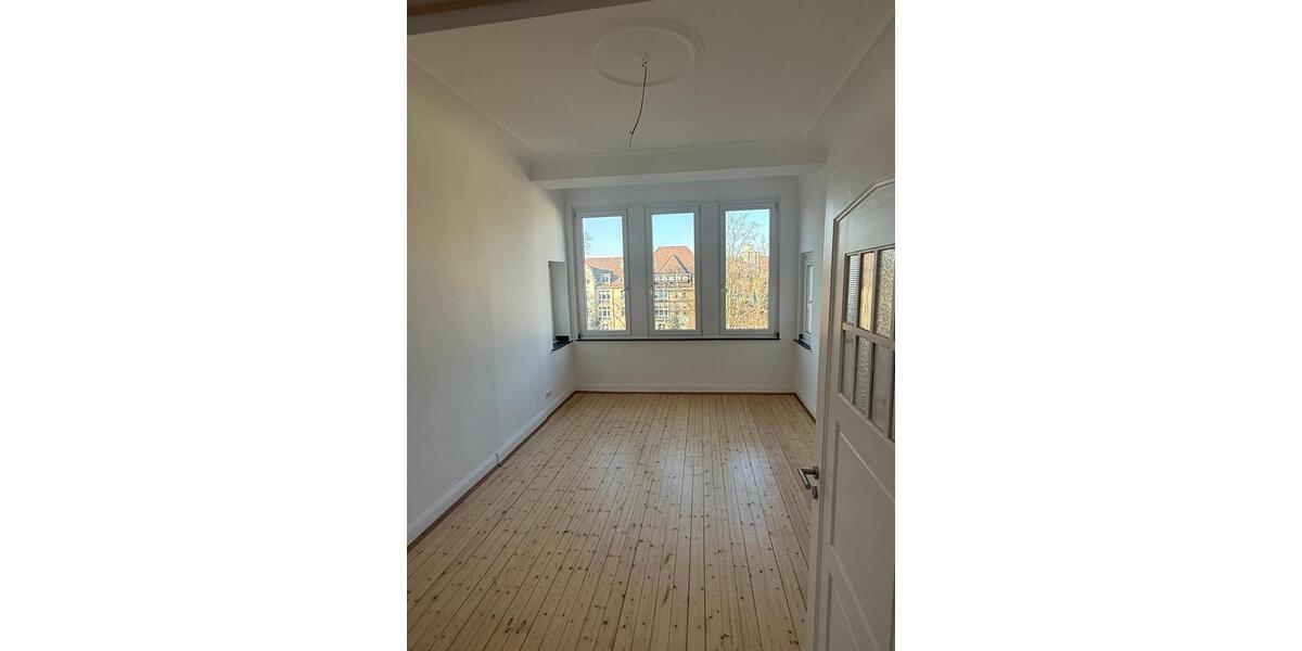 Etagenwohnung Duisburg - 4 Zimmer, 120 m&sup2;, 349.000&euro; | Angebot:26794303