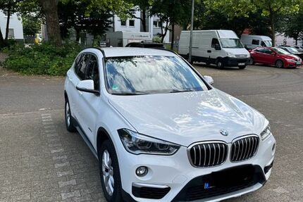 BMW X1 58.869 km 22.400 &euro; Gelsenkirchen 45881