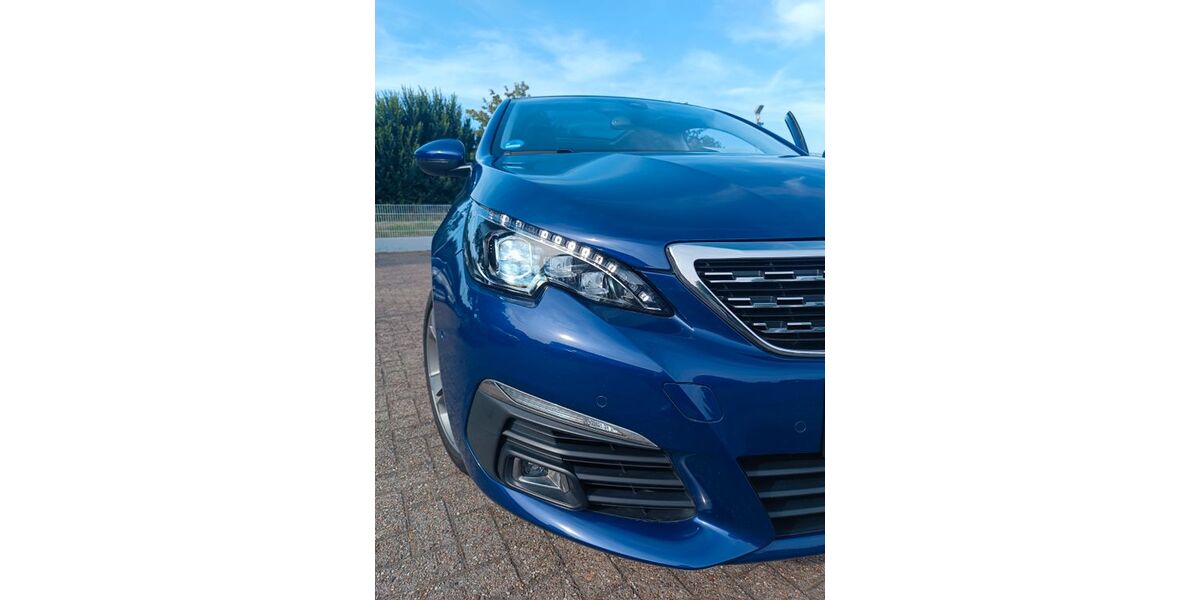 Peugeot 308 46.000 km 13.400 &euro; Geldern 47608