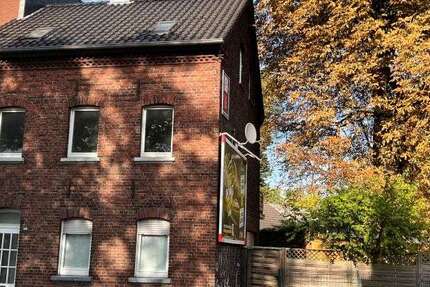 Wohnung Moers - 2.5 Zimmer, 100 m&sup2;, 900&euro; | Angebot:22003875