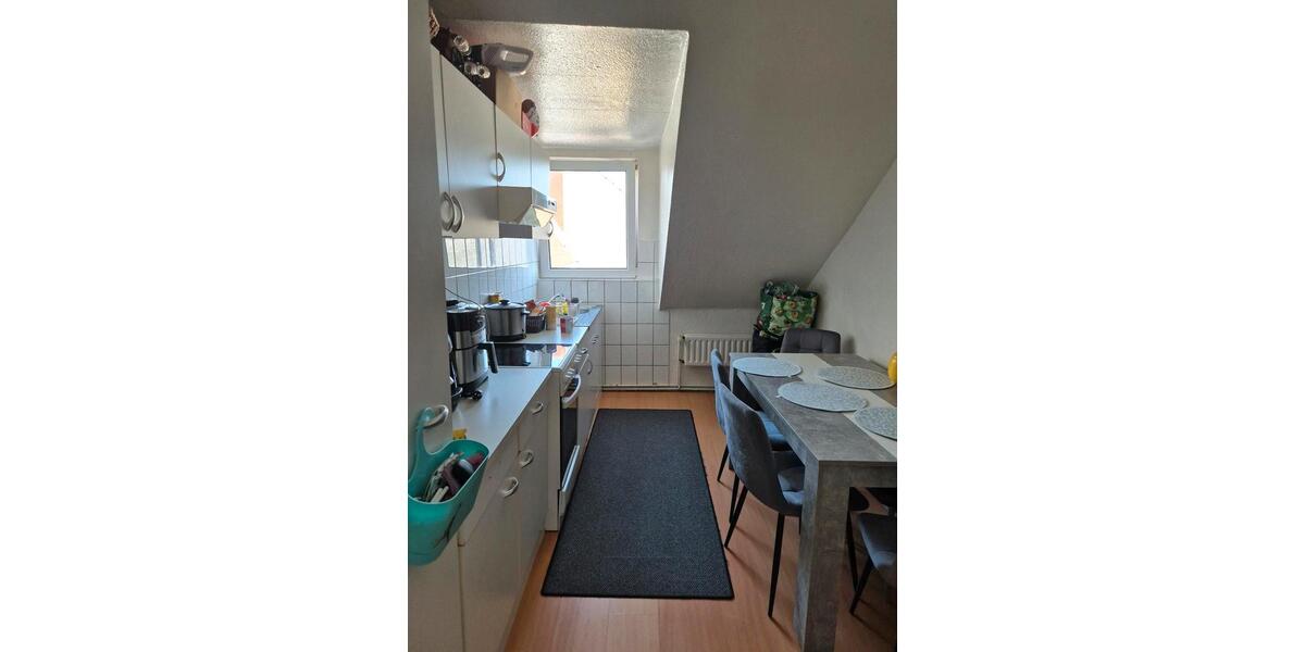 Dachgeschoßwohnung Krefeld Dießem - 2 Zimmer, 50 m&sup2;, 490&euro; | Angebot:25417042