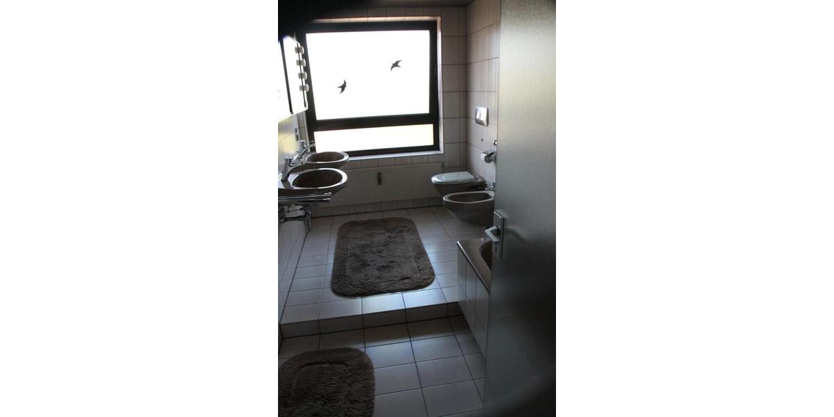 Einfamilienhaus Oberhausen - 2 Zimmer, 180 m&sup2;, 345.000&euro; | Angebot:25257357