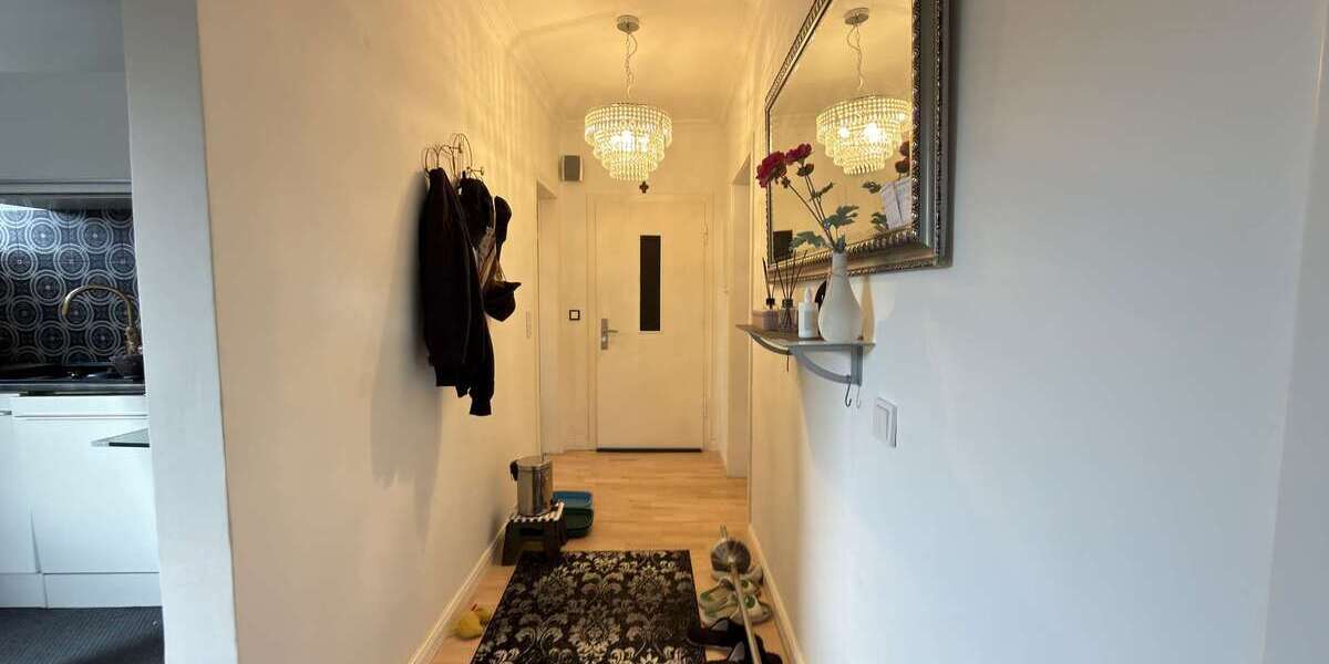 Zwei vermietete Wohneinheiten mit großem Garten und ausbaufähigem DG zur WohnungMaisonette - Etagenwohnung Essen Stadtbezirk VI | Angebot:24796116