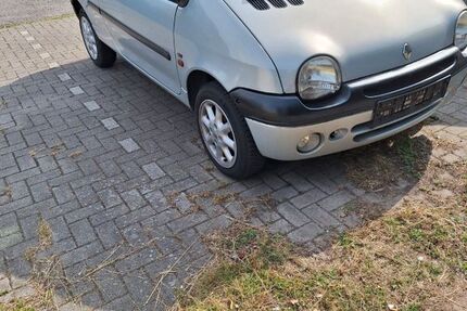 Renault Twingo 115.269 km 1.100 &euro; Moers 47445