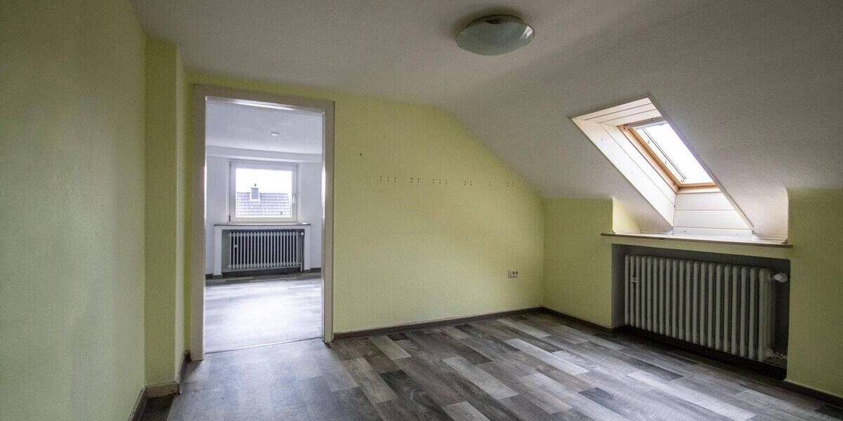 Mehrfamilienhaus, Wohnhaus Voerde - 6 Zimmer, 150 m&sup2;, 349.000&euro; | Angebot:26306989