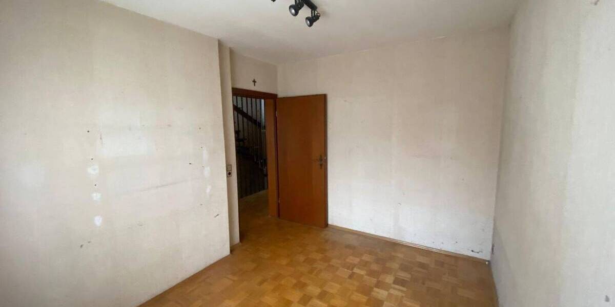 Reihenmittelhaus Essen Borbeck-Mitte - 5 Zimmer, 138 m&sup2;, 409.000&euro; | Angebot:26245229