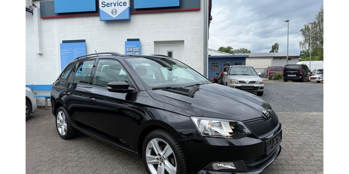 Skoda Fabia 29.800 km 7.999 &euro; Krefeld 47800