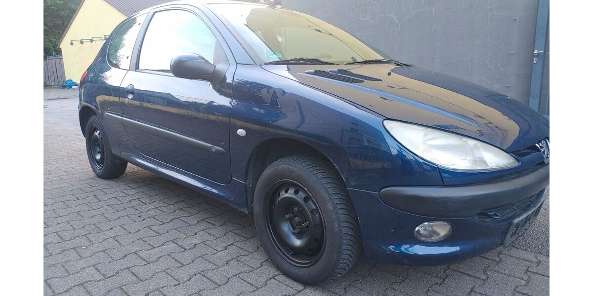 Peugeot 206 123.500 km 2.499 &euro; Essen 45326