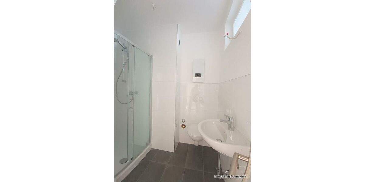 Etagenwohnung Duisburg Untermeiderich - 2 Zimmer, 61 m&sup2;, 500&euro; | Angebot:26723246