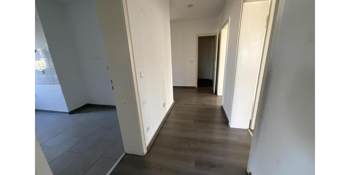 Etagenwohnung Krefeld Gartenstadt - 3 Zimmer, 90 m&sup2;, 849&euro; | Angebot:25906427