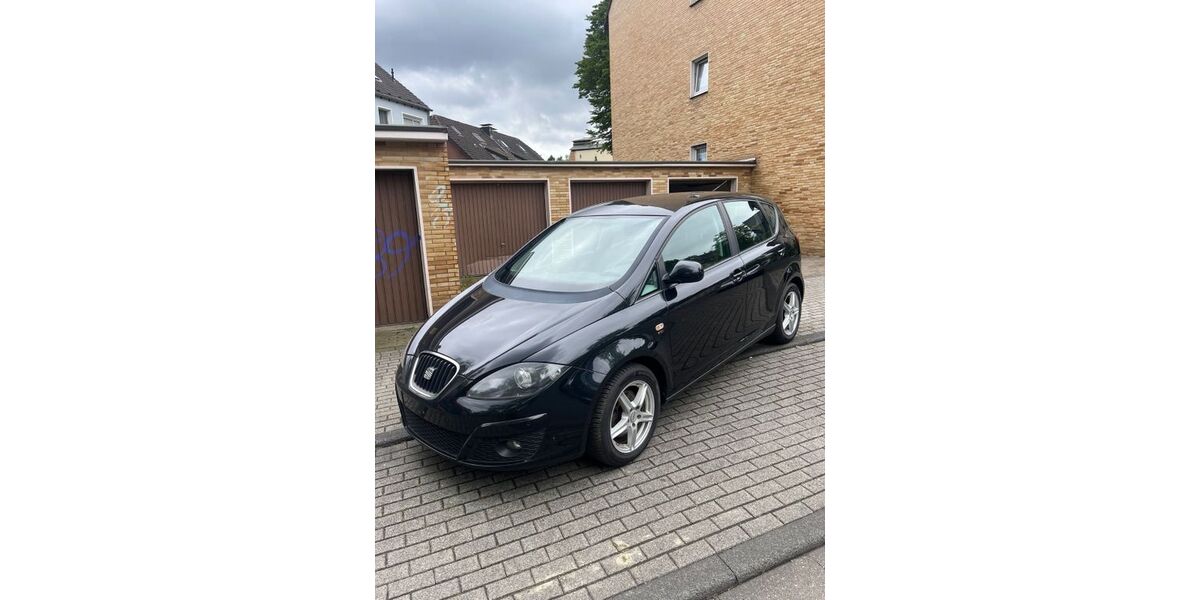Seat Altea 256.000 km 2.700 &euro; Essen 45355