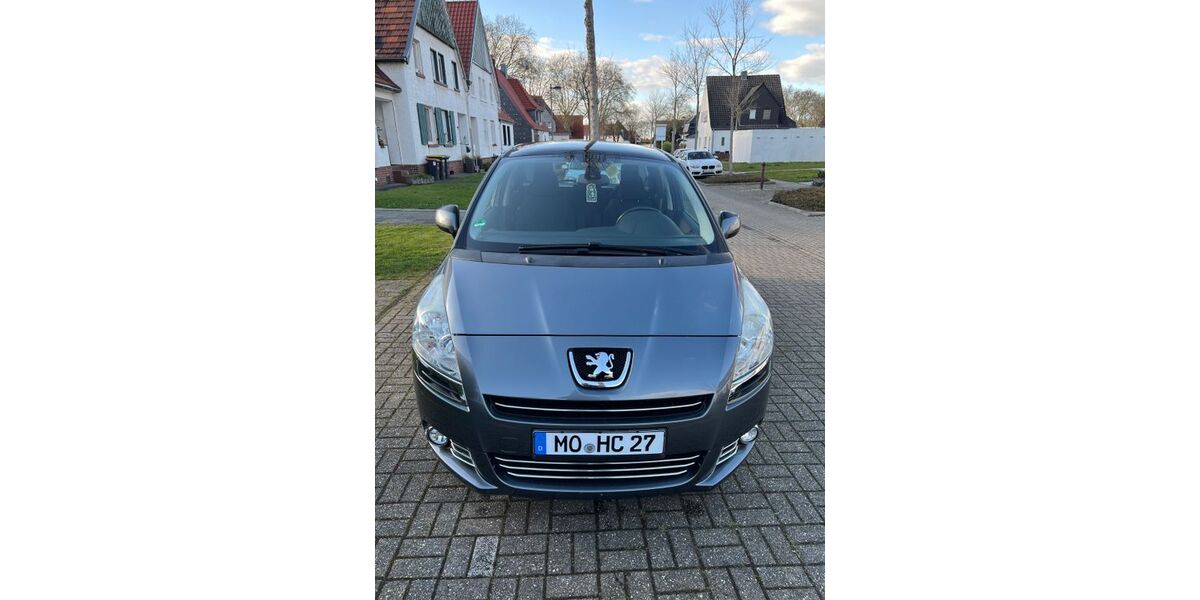 Peugeot 5008 136.000 km 5.550 &euro; Kamp-Lintfort 47475
