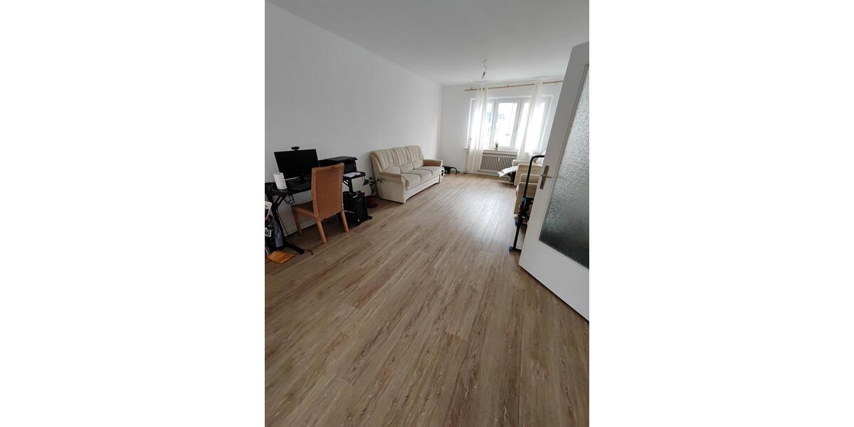 Etagenwohnung Krefeld - 3 Zimmer, 92 m&sup2;, 820&euro; | Angebot:25217900