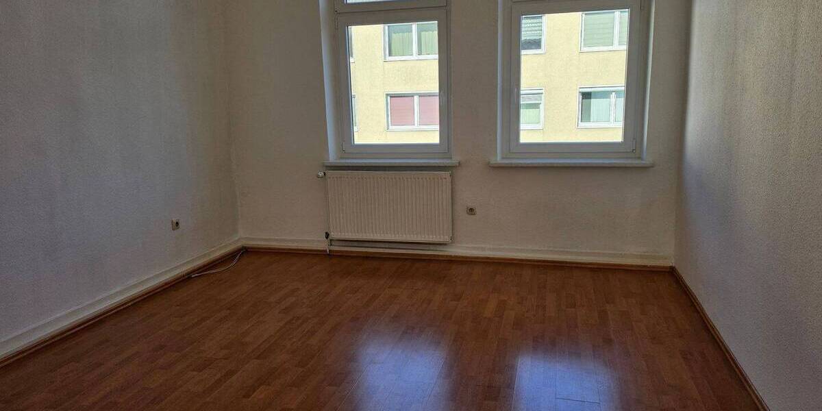 Etagenwohnung Gelsenkirchen Schalke - 3 Zimmer, 80 m&sup2;, 580&euro; | Angebot:26242952
