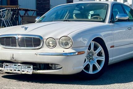 Jaguar XJ 290.734 km 5.500 &euro; Gelsenkirchen 45884