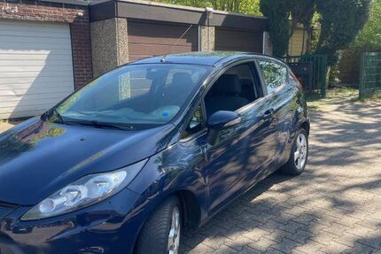 Ford Fiesta 245.000 km 1.200 &euro; Essen 45143