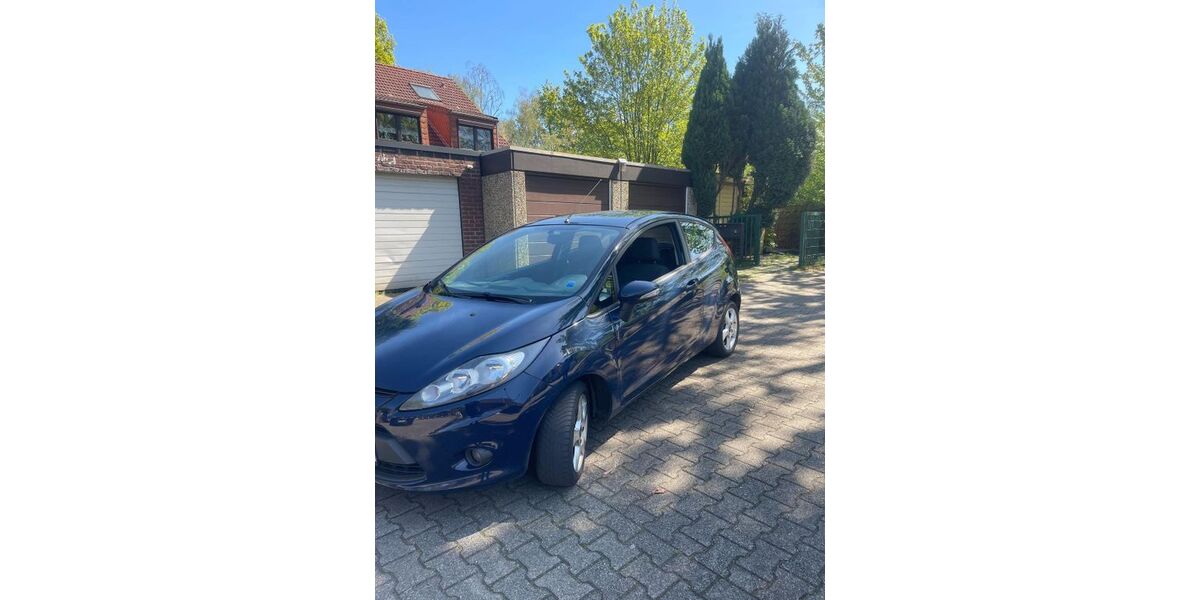 Ford Fiesta 245.000 km 1.200 &euro; Essen 45143