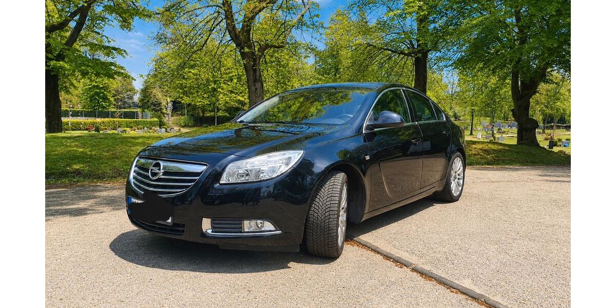 Opel Insignia 123.200 km 6.390 &euro; Mülheim a.d.R. 45472