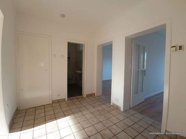 Etagenwohnung Duisburg Untermeiderich - 2 Zimmer, 61 m&sup2;, 500&euro; | Angebot:26106534