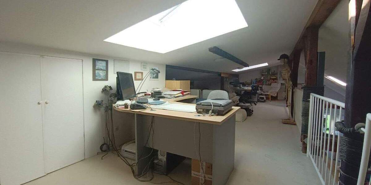 Terrassenwohnung Krefeld Stadtmitte - 3 Zimmer, 142 m&sup2;, 389.000&euro; | Angebot:26273940