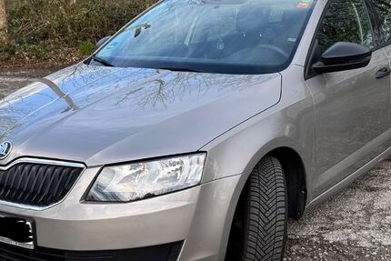 Skoda Octavia 240.000 km 4.200 &euro; Essen 45134