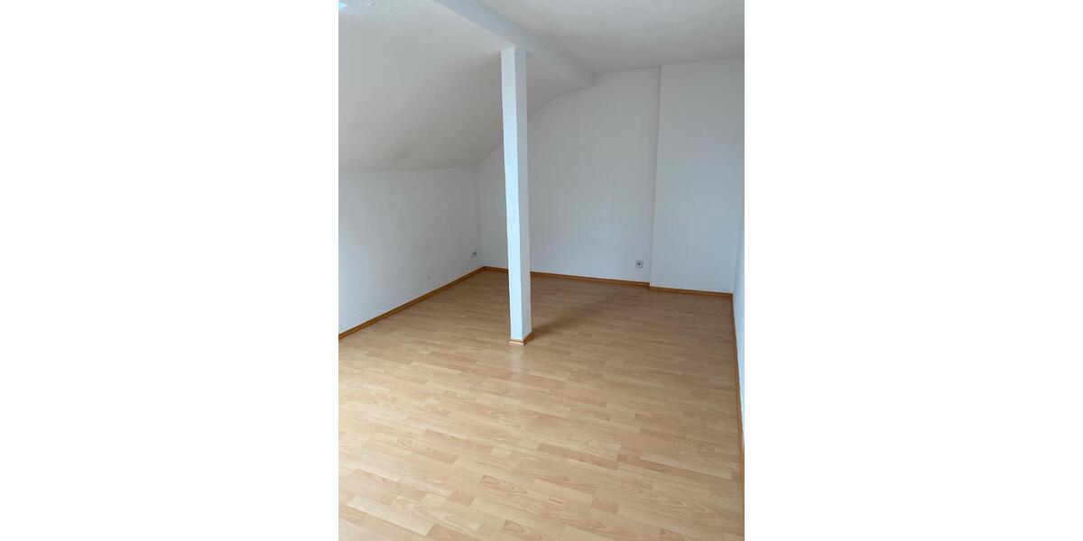 Dachgeschoßwohnung Essen Stadtbezirk IX - 2 Zimmer, 70 m&sup2;, 780&euro; | Angebot:24372084