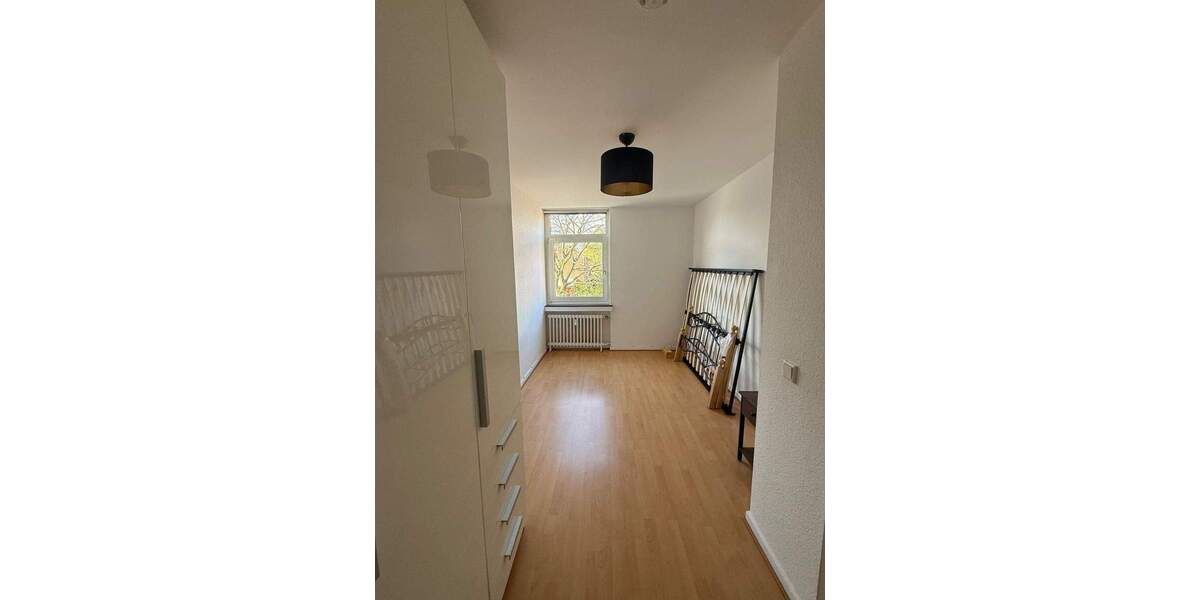 Etagenwohnung Krefeld Hüls - 2 Zimmer, 55 m&sup2;, 670&euro; | Angebot:26093646