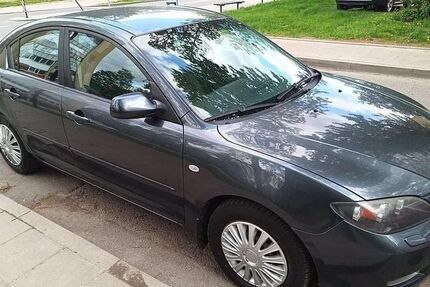Mazda 3 119.000 km 2.700 &euro; Essen 45139