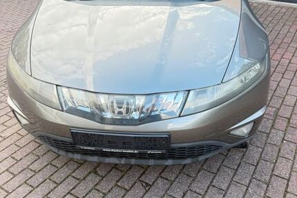 Honda Civic 195.000 km 2.999 &euro; Duisburg 47239