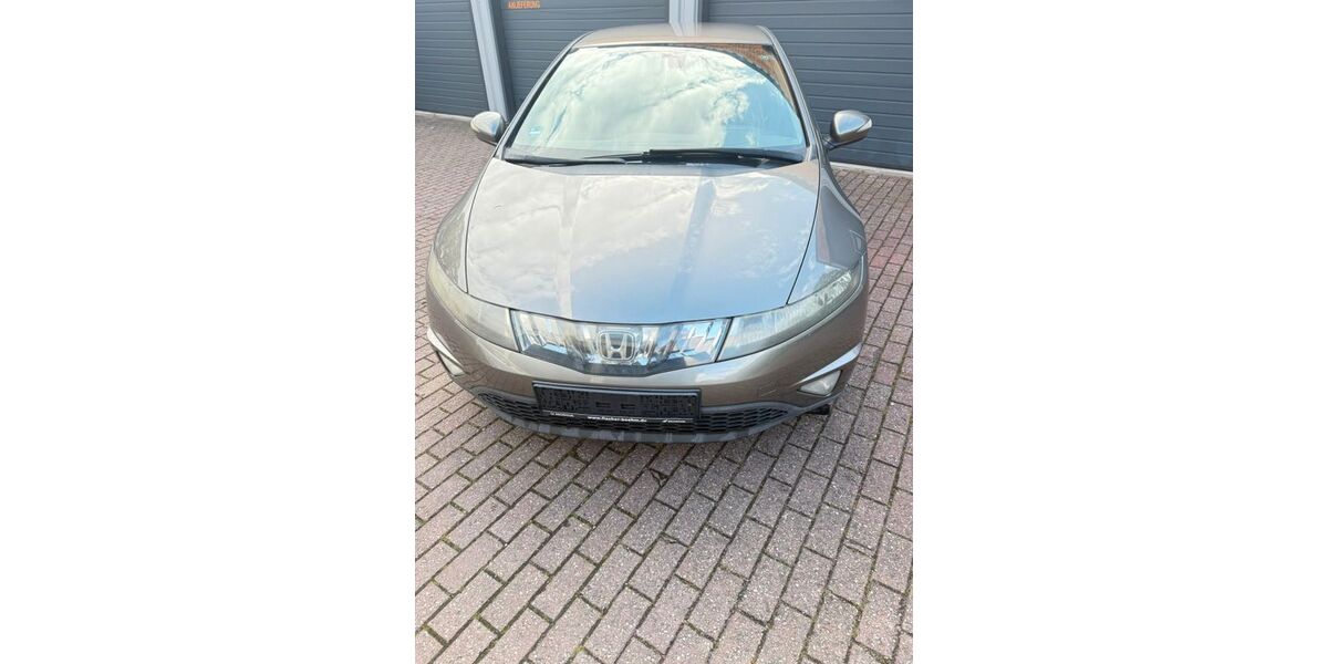 Honda Civic 195.000 km 2.999 &euro; Duisburg 47239