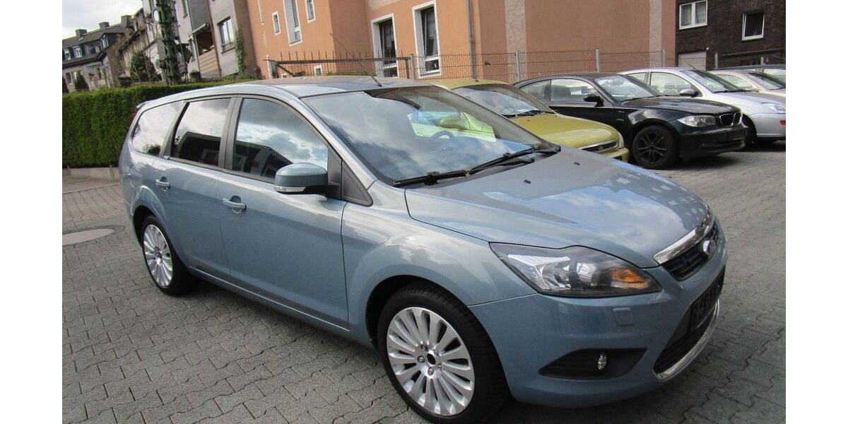 Ford Focus 180.000 km 2.399 &euro; Oberhausen 46117