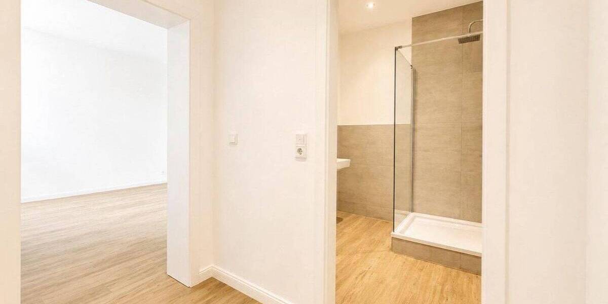 Etagenwohnung Krefeld Stadtmitte - 2 Zimmer, 65 m&sup2;, 770&euro; | Angebot:26729969