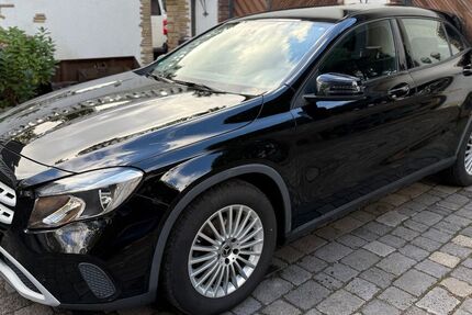Mercedes-Benz GLA 180 147.221 km 14.850 &euro; Neukirchen-Vluyn 47506