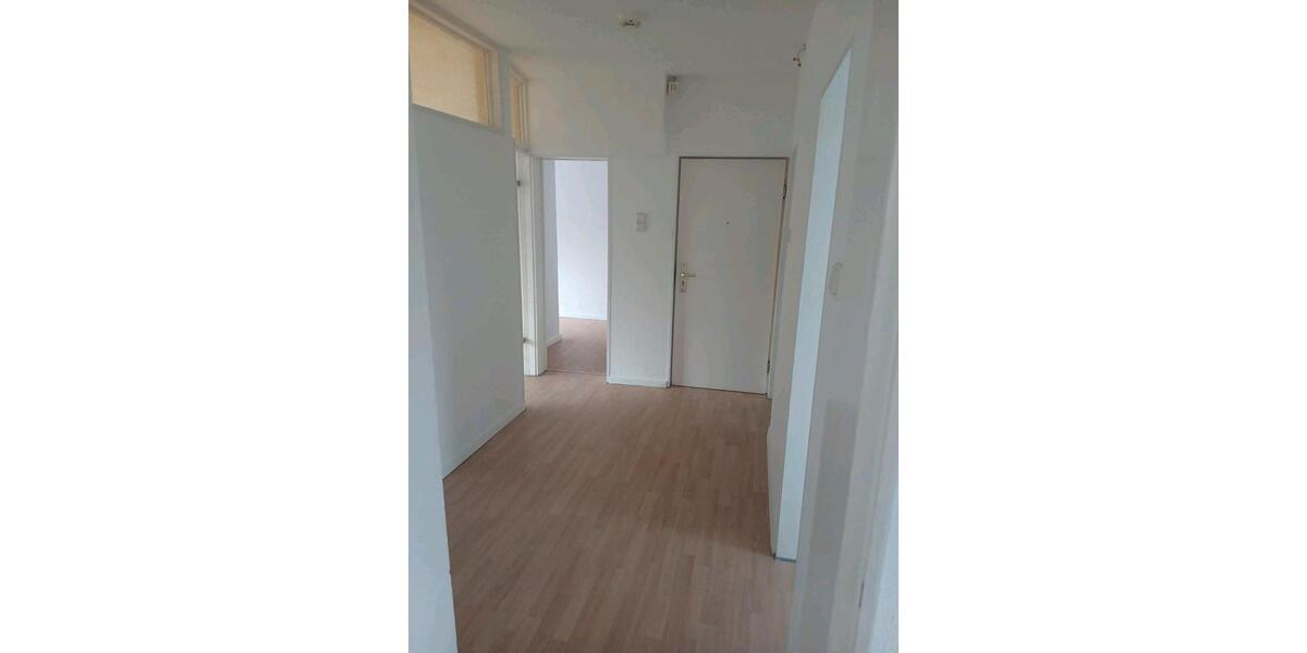 Etagenwohnung Gelsenkirchen Gelsenkirchen-Mitte - 1 Zimmer, 81 m&sup2;, 550&euro; | Angebot:25974930