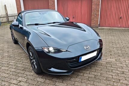 Mazda MX-5 114.000 km 15.200 &euro; Oberhausen 46149