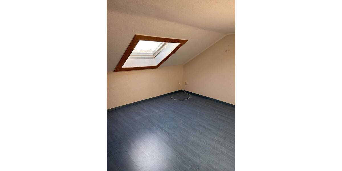 Reihenhaus Wesel - 4 Zimmer, 135 m&sup2;, 300.000&euro; | Angebot:25666297