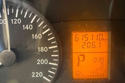 Mercedes-Benz Vito 615.000 km 15.000 &euro; Duisburg 47179